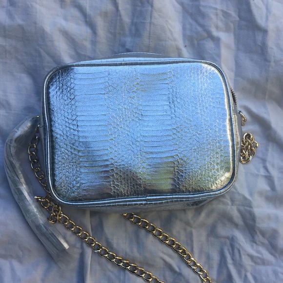 Victoria’s Secret NWOT Silver Shoulder Bag - Picture 5 of 8